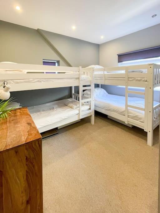 Edge14- Spacious, Stylish And Near The Beach! New Quay Exterior foto