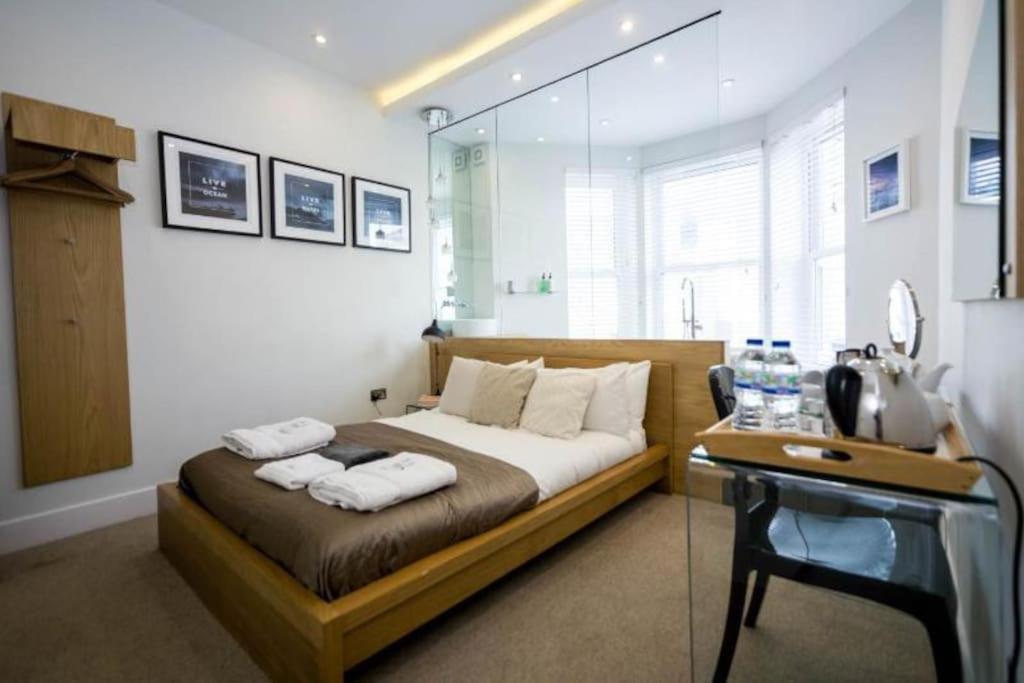 Edge14- Spacious, Stylish And Near The Beach! New Quay Exterior foto